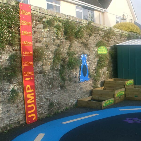 Jump post in school playground