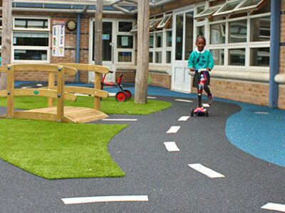 Weather-resistant Wetpour Trackways